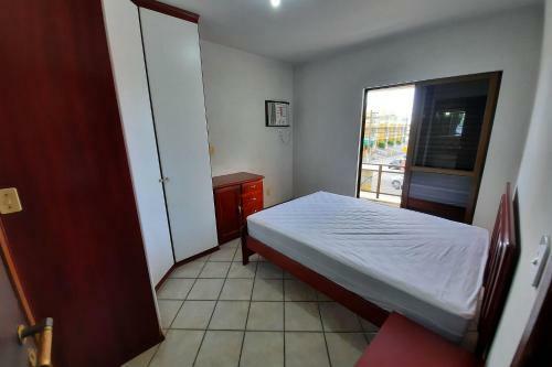 Apartamento Cod 203 Edif�cio Larissa Bombas