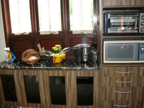 Casa No Morro 650m Do Mar Com Piscina Aquecimento Solar