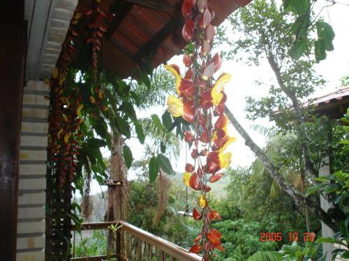 Casa No Morro 650m Do Mar Com Piscina Aquecimento Solar