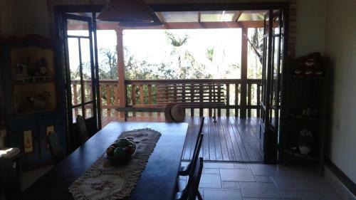 Casa No Morro 650m Do Mar Com Piscina Aquecimento Solar