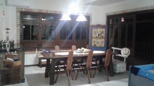 Casa No Morro 650m Do Mar Com Piscina Aquecimento Solar