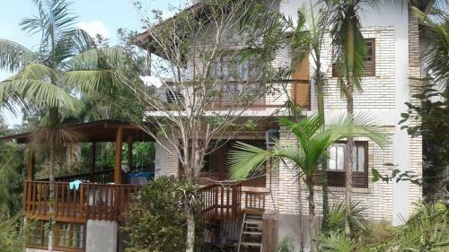 Casa No Morro 650m Do Mar Com Piscina Aquecimento Solar