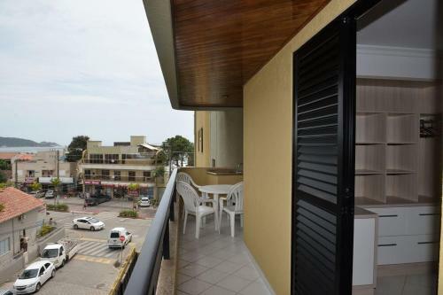 Apartamento L083 - Residencial Flor Da Manh� 304