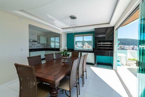 Aluguel Apartamento 4 Su�tes Com Jacuzzi Bombas Sc