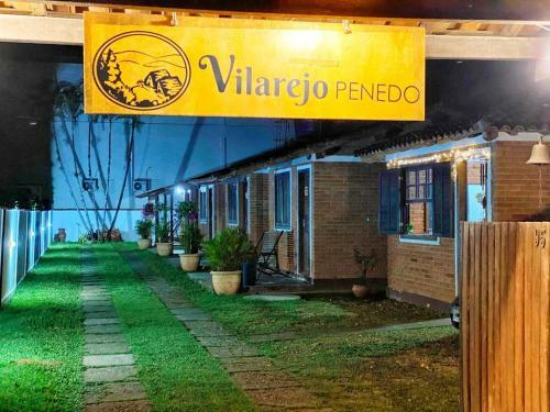 Lodge Vilarejo Penedo Chal�s