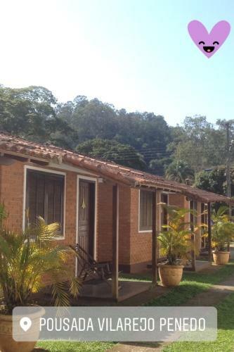 Lodge Vilarejo Penedo Chal�s
