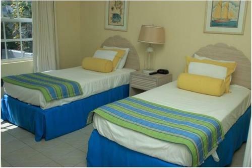 Paradise Island Beach Club Ocean View Villas