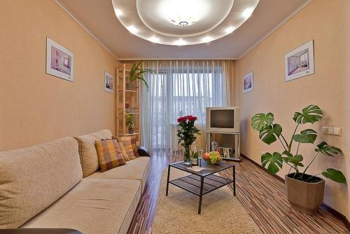Apartment On Nezavisimosti 56