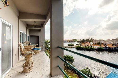 Suite F203 @ Mara Laguna
