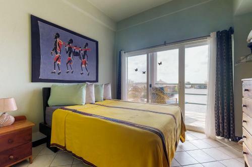 Suite F203 @ Mara Laguna