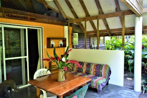 Hummingbird Rest A Fully Equipped Cabana In Subtropic Garden
