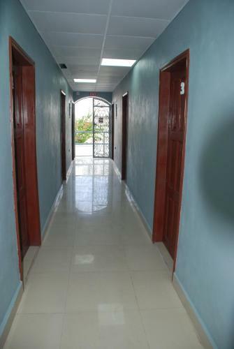 Hotel Coastalbay 2