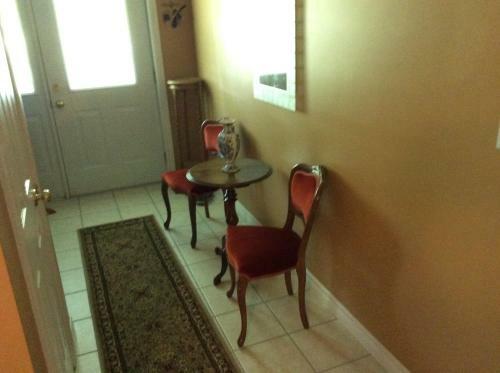 Main Street Caygeon B&B