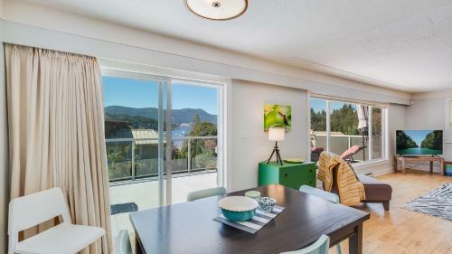 A Peaceful Stay In Brentwood Bay