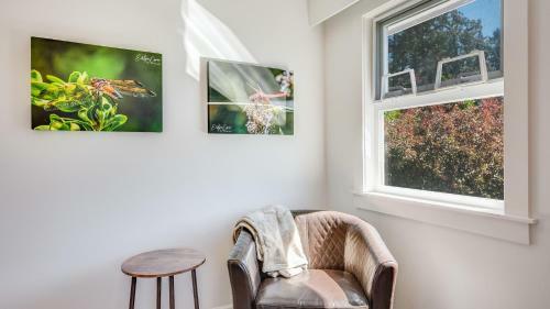 A Peaceful Stay In Brentwood Bay