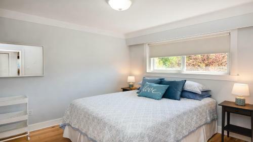 A Peaceful Stay In Brentwood Bay