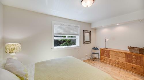 A Peaceful Stay In Brentwood Bay