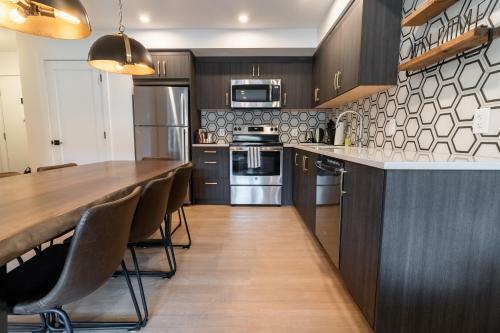 Hotel Basecamp Suites Canmore