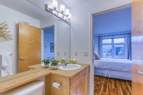 The Pines - Condo With A View