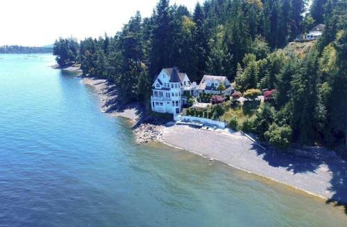 Hostal Vancouver Hot Spring Ocean Inn