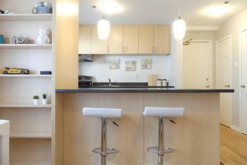 Central & Quiet Apartment