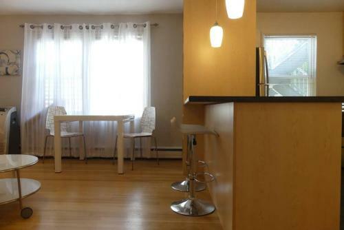 Central & Quiet Apartment