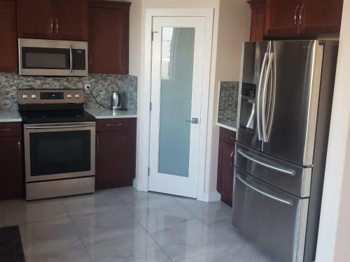 Stylish Heritage Apt For Long Stays - 3br With Jacuzzi