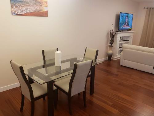 Stylish Heritage Apt For Long Stays - 3br With Jacuzzi