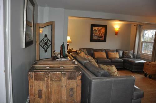 Clothesline B&B In Hubbards Cove