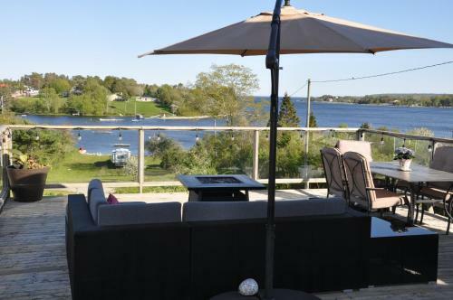Clothesline B&B In Hubbards Cove