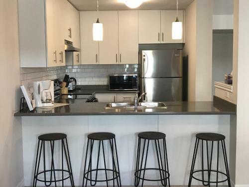 Splendid Waterview Town Home