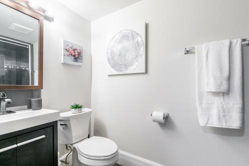 Apartamento Upscale 2br - Boutique Condo - Prime Location Downtown!