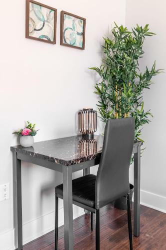 Upscale 2br With King Bed - Boutique Apartment - Prime Location!