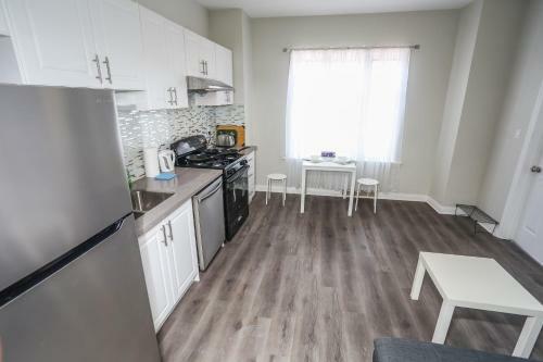 Cozy Apartments In Kitchener