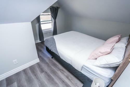 Cozy Apartments In Kitchener