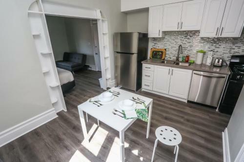 Cozy Apartments In Kitchener