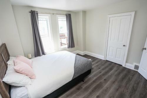 Cozy Apartments In Kitchener