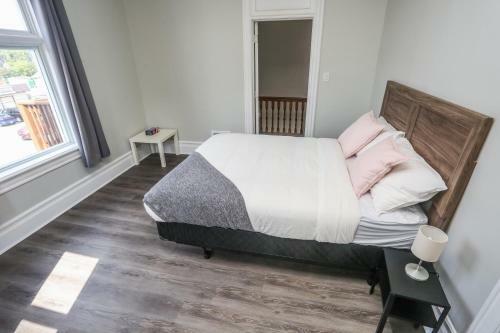 Cozy Apartments In Kitchener