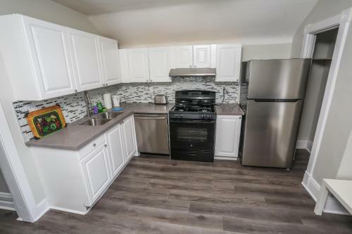 Cozy Apartments In Kitchener