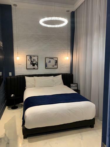 Hostal Room In Guest Room - Studiotel Luxe In Downtown Montreal