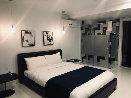 Hostal Room In Bb - Concordia Studio Renting, Basement