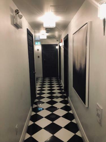 Hostal Room In Bb - Concordia Studio Renting, Basement