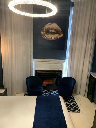 Hostal Room In Apartment - Studio Downton Musees District