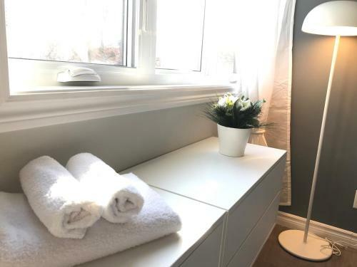 Bed & Breakfast Cozy Room - Olympic Stadium & Downtown Montreal #7