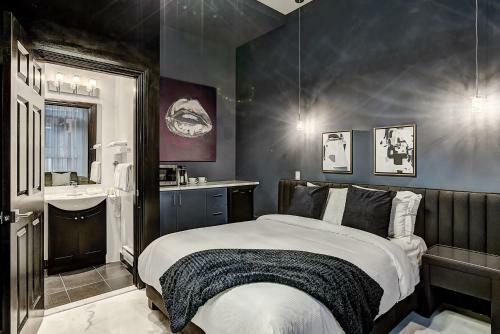 Hostal Room In Bb - Queen Studio Room Downtown Musees Montreal