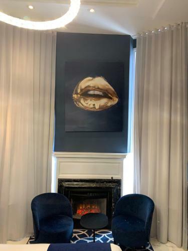 Hostal Room In Bb - Queen Studio Room Downtown Musees Montreal