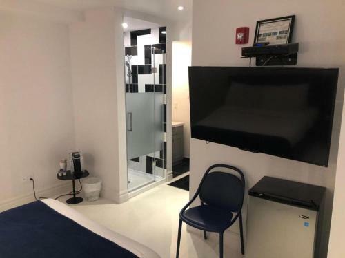 Drummond Golden District Studio