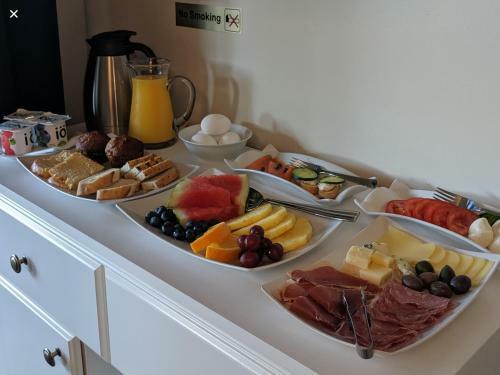 Ravenwood Bed And Breakfast