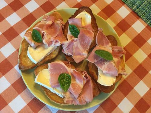 Ravenwood Bed And Breakfast