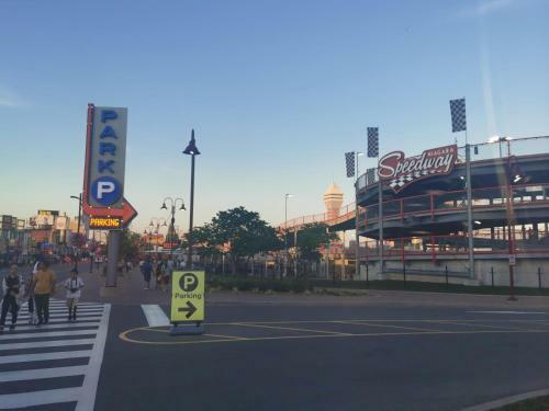 Hotel Walk To Niagara Falls / New / Spacious Apartment